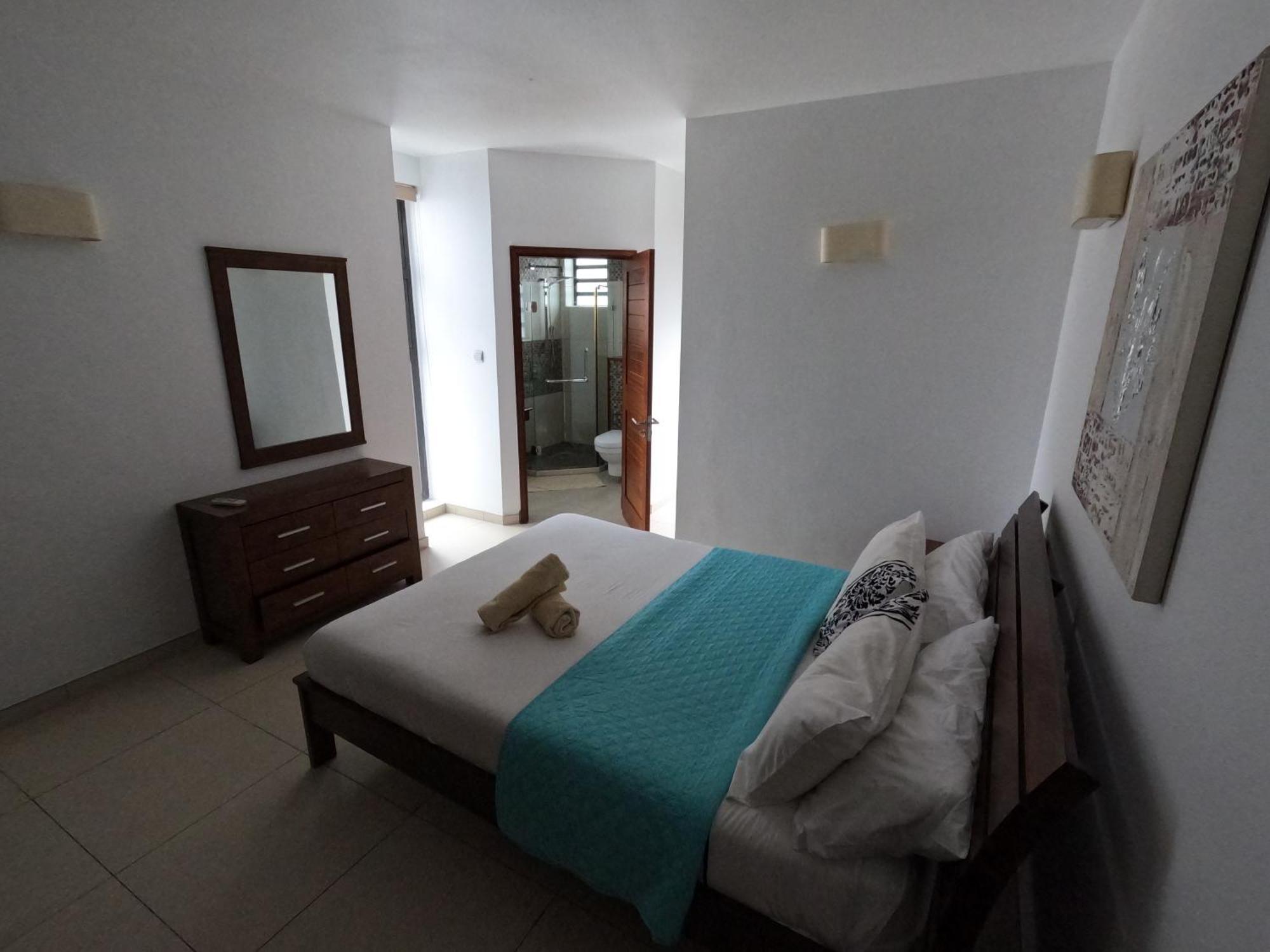 Olana Blue - Beachfront Apartment Rivière Noire Extérieur photo